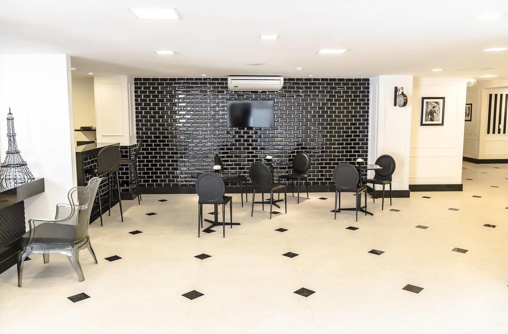 Hotel Saint Louis Pampulha ベロ・オリゾンテ エクステリア 写真